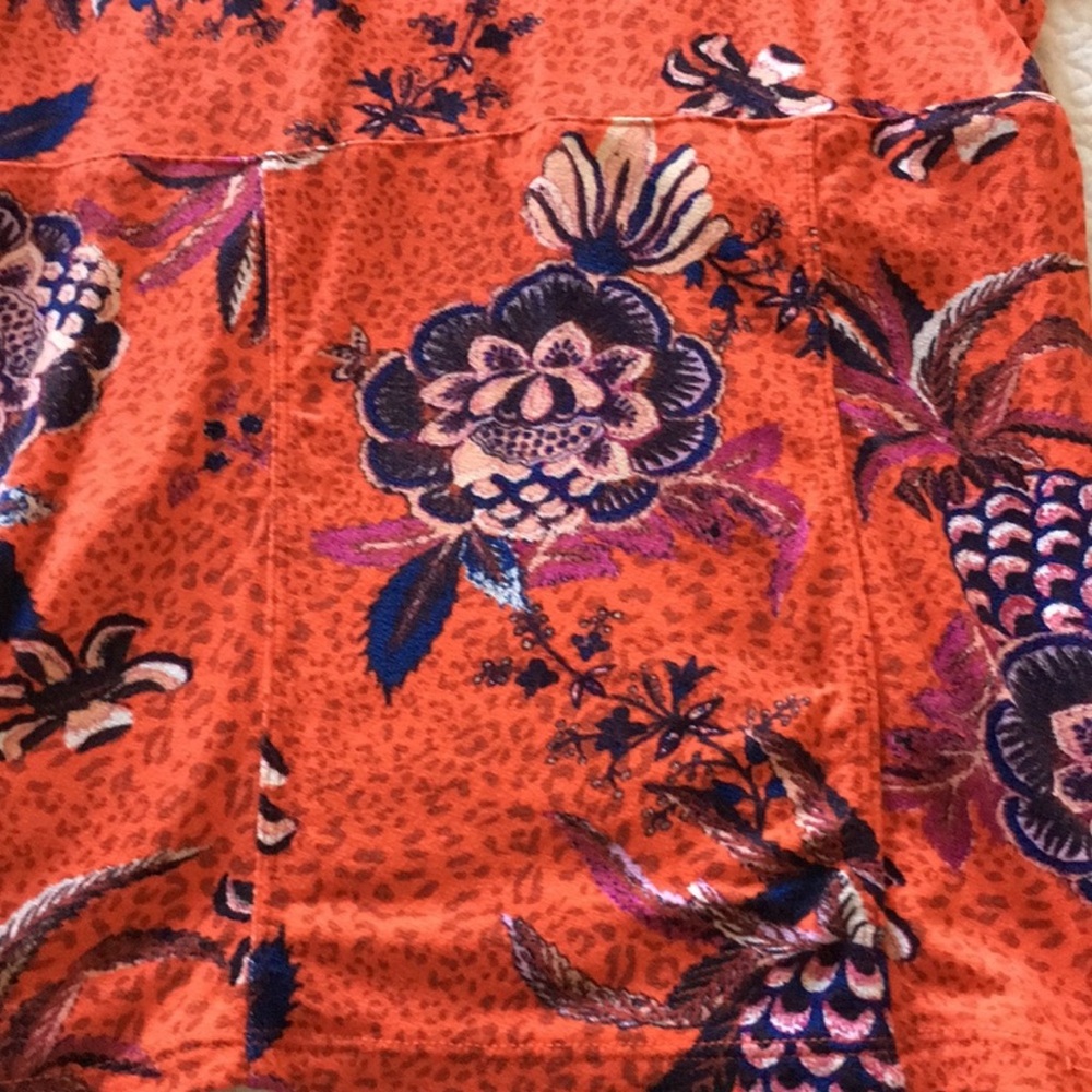 Free People “Hear Me Roar” Top ~ NWOT size M $4.99 Shipping Applied :> - Picture 7 of 8
